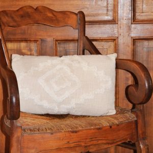 Coussin beige allongé