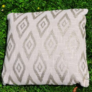 Coussin beige losanges dorés