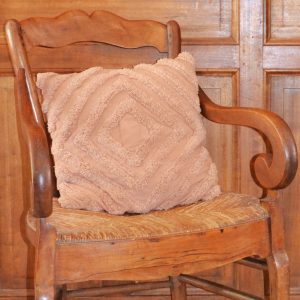 Coussin terracotta motif carré