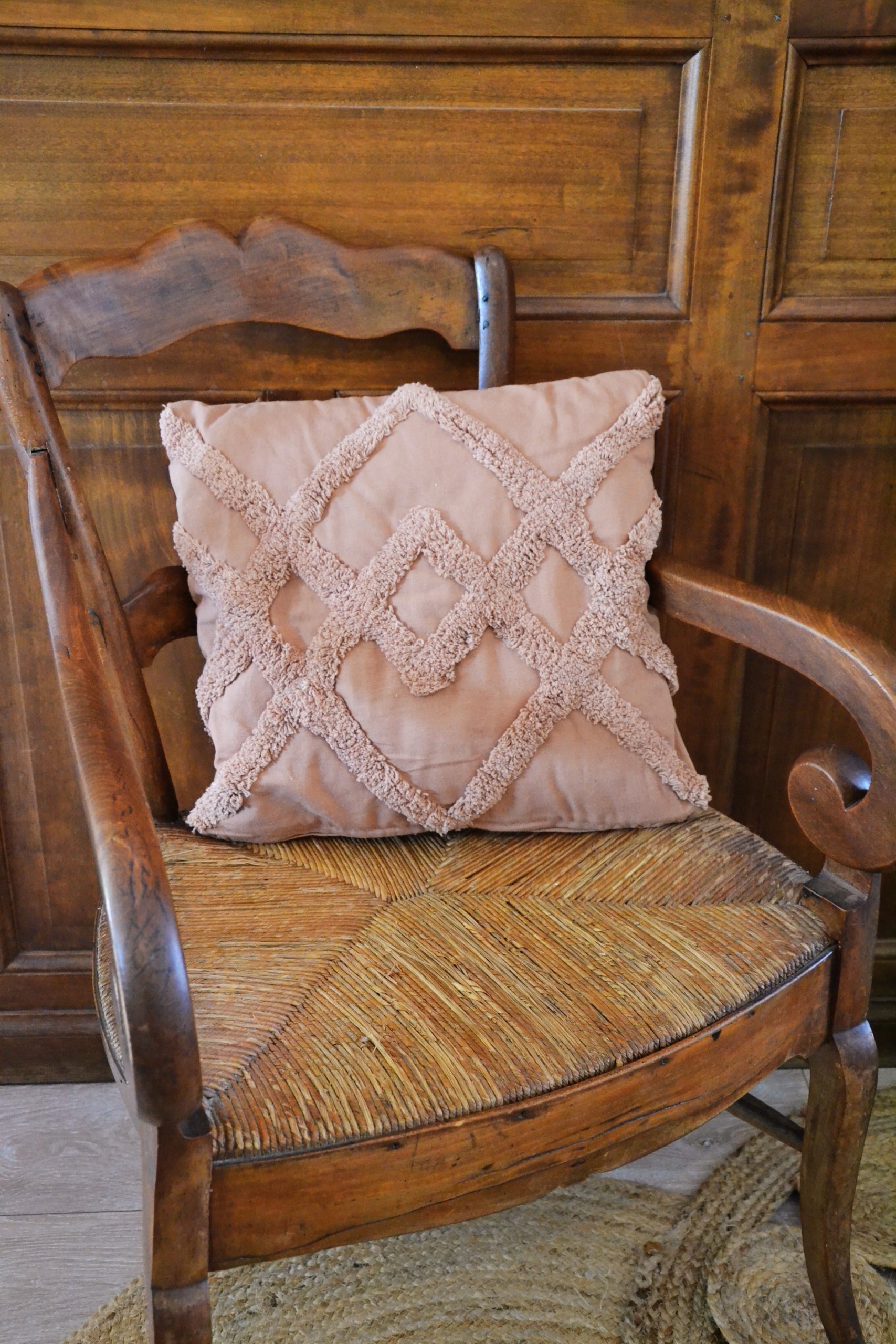 Coussin terracotta motif losange
