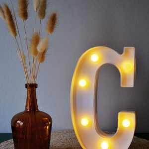 Lettre lumineuse "C"
