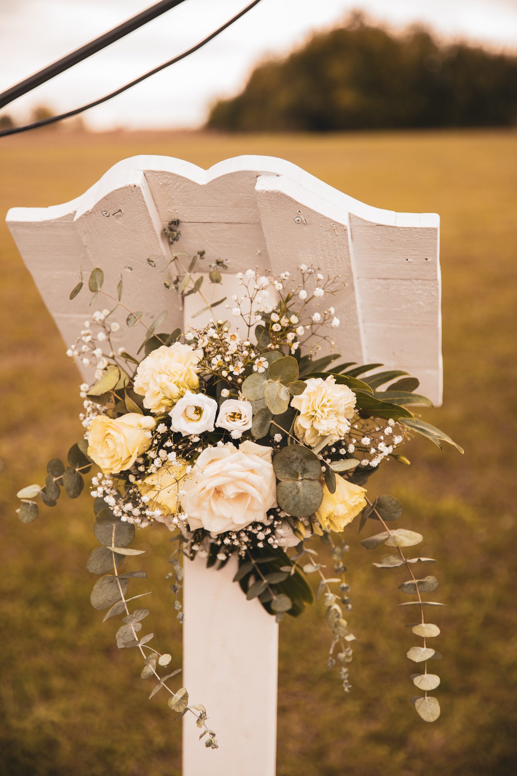 Pupitre en bois blanc