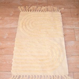 Tapis écru
